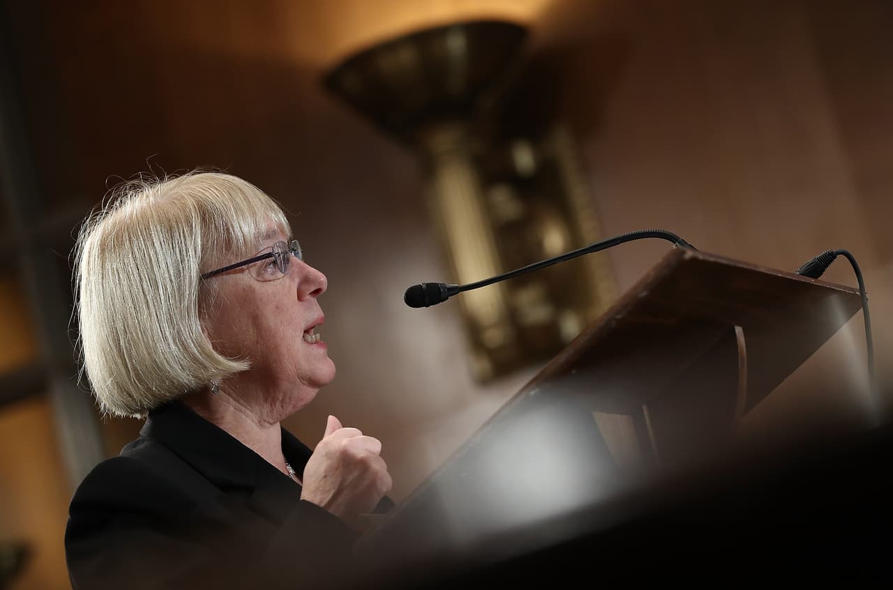 Actualmente es menos del 4%. Los demócratas en el capitolio están haciendo hincapié en el problema sanitario de las mujeres. 
<b>"No queremos que nuestro país retroceda respecto a la salud de las mujeres"</b>, dijo la senadora Patty Murray, demócrata de alto rango del Comité de Salud, Educación, Trabajo y Pensiones.