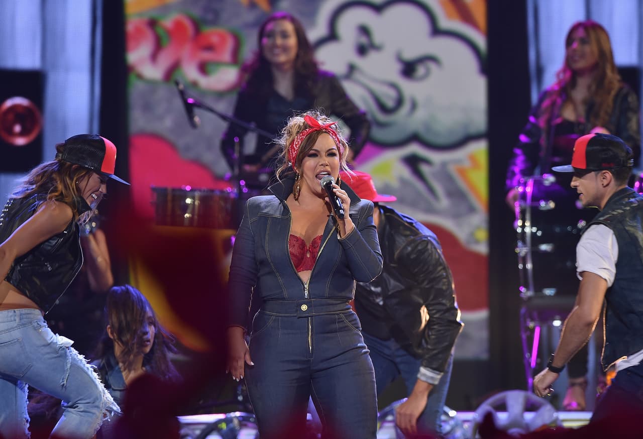 Tras subir al escenario, dijo estar satisfecha con su número. Dispuesta a disfrutar el resto de la velada, Chiquis ocupó su lugar para ver la participación de J.Balvin y Becky G.