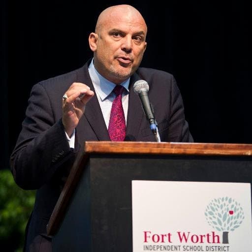 Conozca al Superintendente del Distrito Escolar de Fort Worth