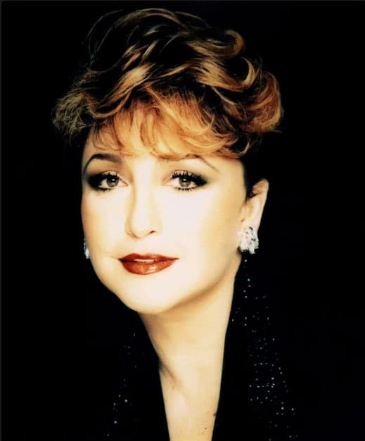 En 1996 llevó el papel principal en 'Bendita mentira', historia basada en la radionovela 'La Mentira'.