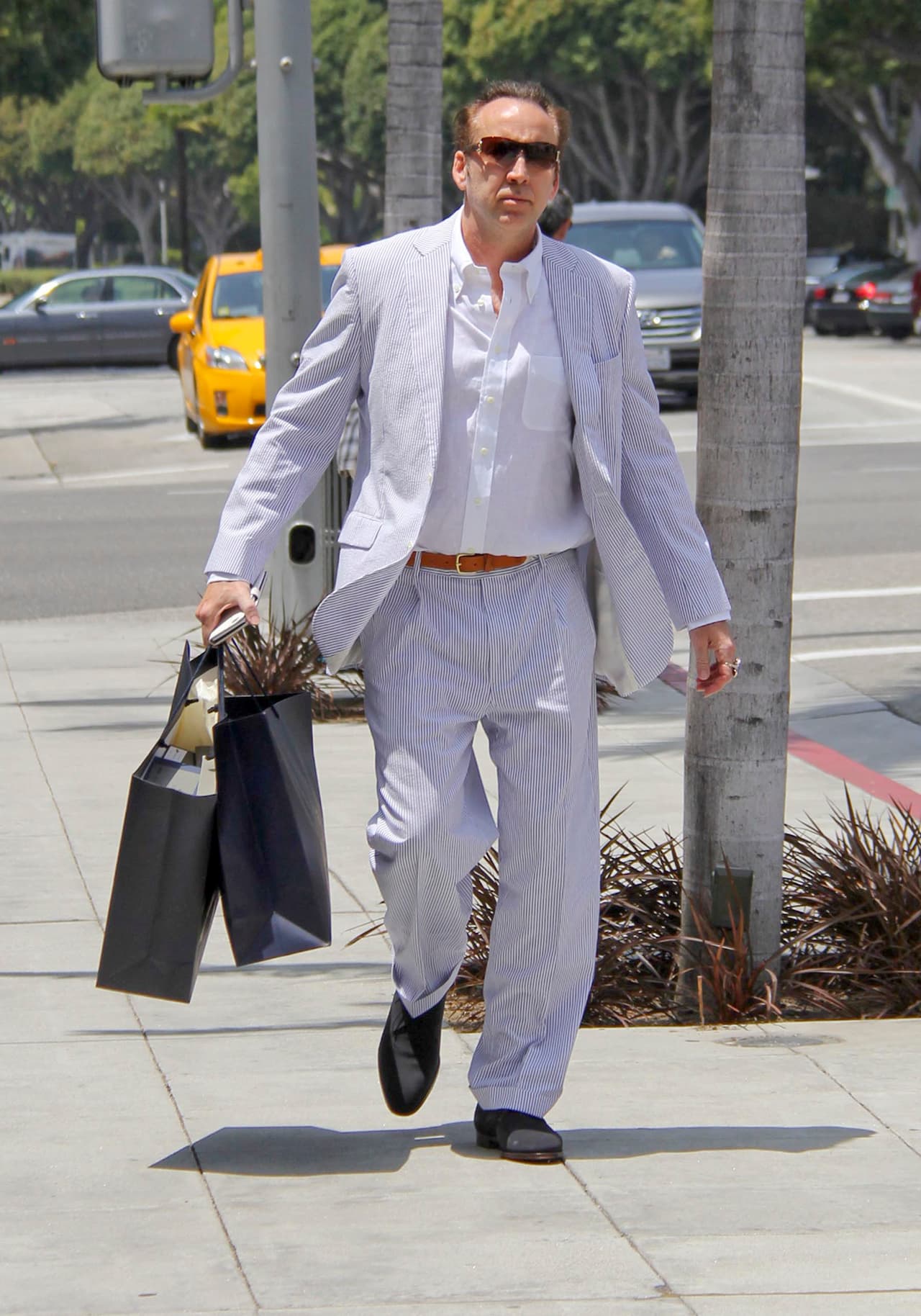 ¡Y estaba acompañado de un galanazo!