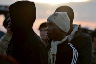Italia rescató en el mar y desembarcó en las costas de Sicilia a más de mil inmigrantes en dos días.