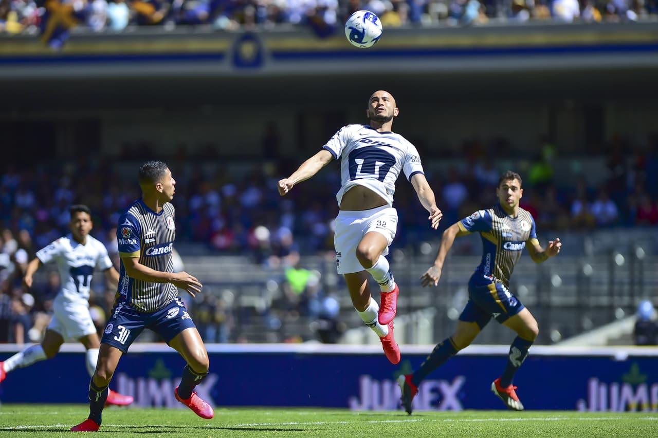 Pumas golea y vence a San Luis 4-0. Con doblete de Carlos Gonzalez, gol de Fabio Álvarez y Juan Ignacio Dinenno, los universitarios se colocan como segundos de la tabla en la Liga MX.