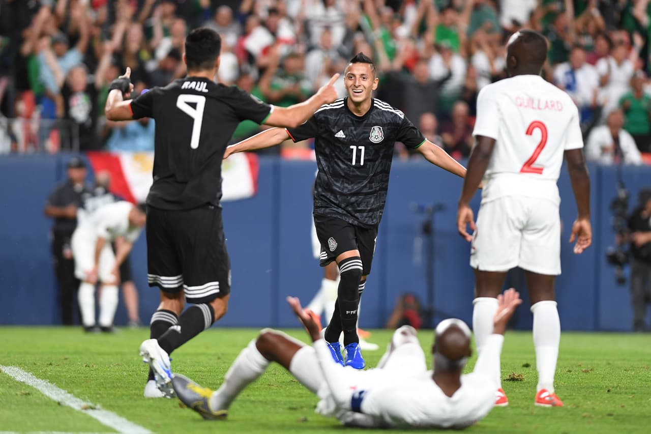 Y tan solo tres minutos después, México marcó el gol que tanto buscó y que mucho trabajó le costó. Roberto Alvarado el responsable.