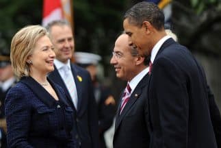 Clinton criticó en sus emails la hipocresía de México con los inmigrantes