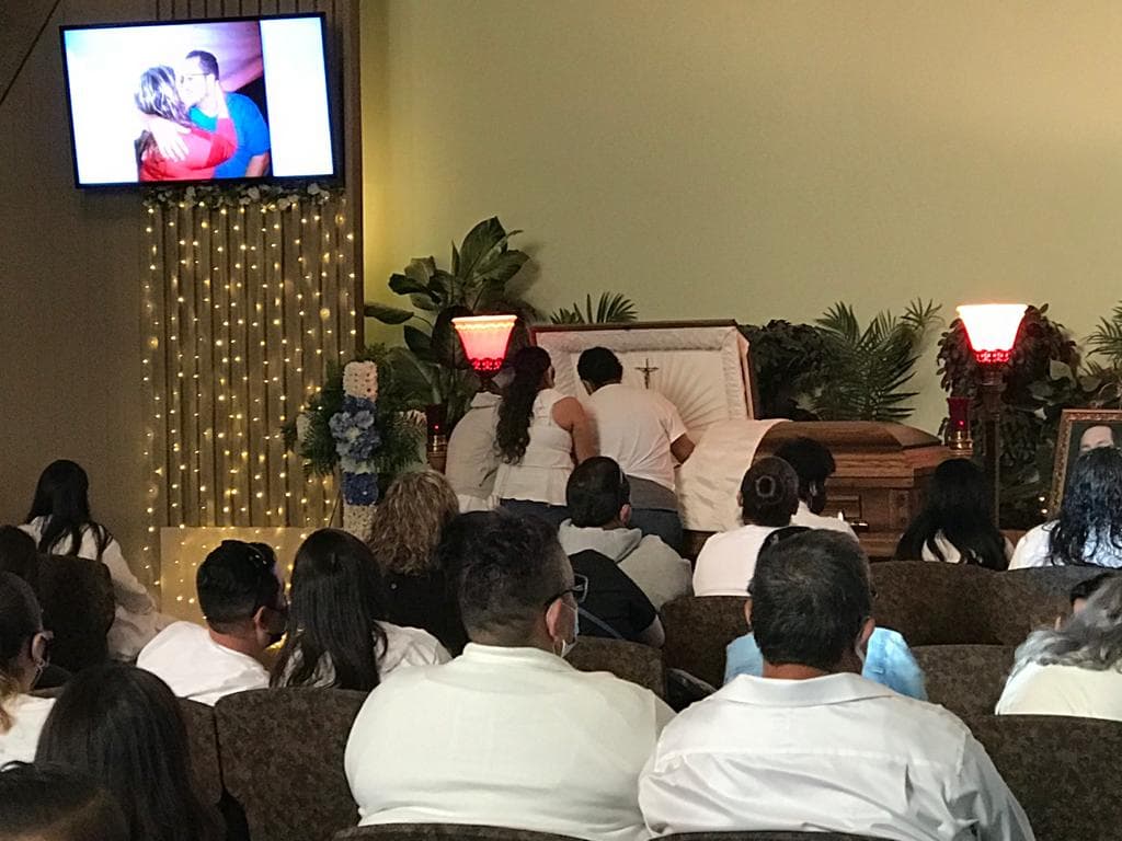 Andrés Banda estuvo 133 días hospitalizado y sus familiares lograron aplazar, al menos en cuatro ocasiones, que los doctores del hospital lo desconectaran a través de prórrogas otorgadas por un juez.