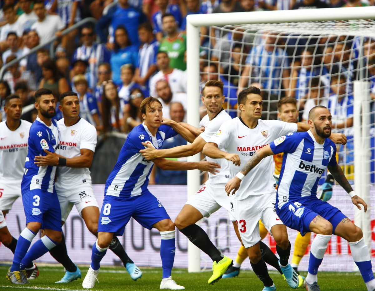 Luchando hasta el minuto 90.