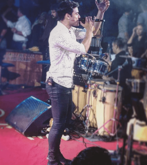 En 2013, lanzó su tercer álbum de estudio llamado "El hubiera no existe", mismo que le permitió llevar su música hacia países como Venezuela, España, Argentina y Centroamérica, así como Portugal.