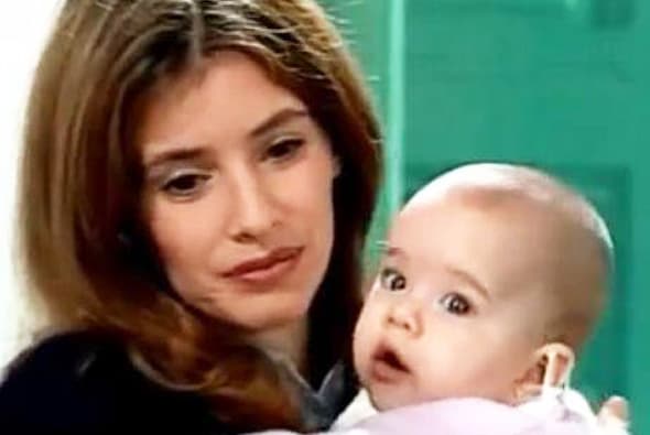 Patricia Pereyra era una actriz que abandonaba su carrera para ayudar a niños sin hogar en 'Travesuras del corazón', telenovela que realizó en Venevision Internacional. En esta historia, Pereyra llevó el rol protagónico junto a Renato Münster y conquistó al público infantil.