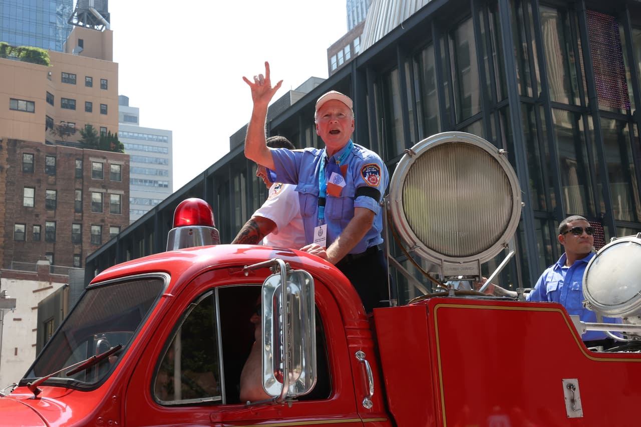 El desfile arrancó a las 11 de la mañana y contó con 14 carrozas diferentes, lo que lo convierte en uno de los mayores desfiles de este tipo de la historia de la ciudad.