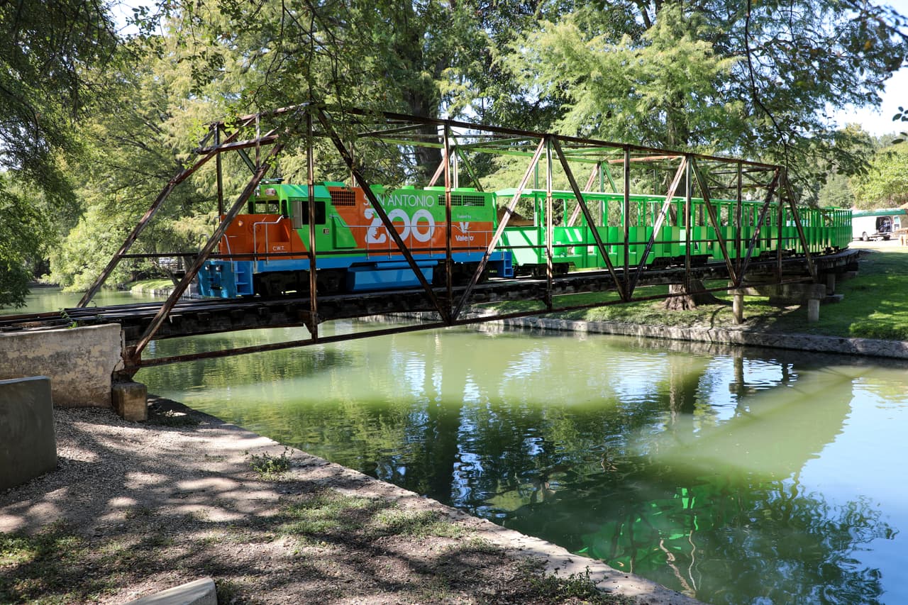 ¡Todos a bordo! El 
<a href="https://www.univision.com/local/san-antonio-kwex/llega-el-nuevo-tren-del-zoologico-de-san-antonio-video" target="_blank">Zoológico de San Antonio</a> celebró la llegada de un nuevo tren.