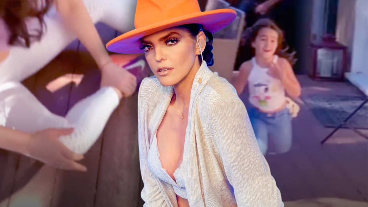 Ana Bárbara sufre una dura caída y desde el piso muestra lo que le pasa "por jugar con los niños"