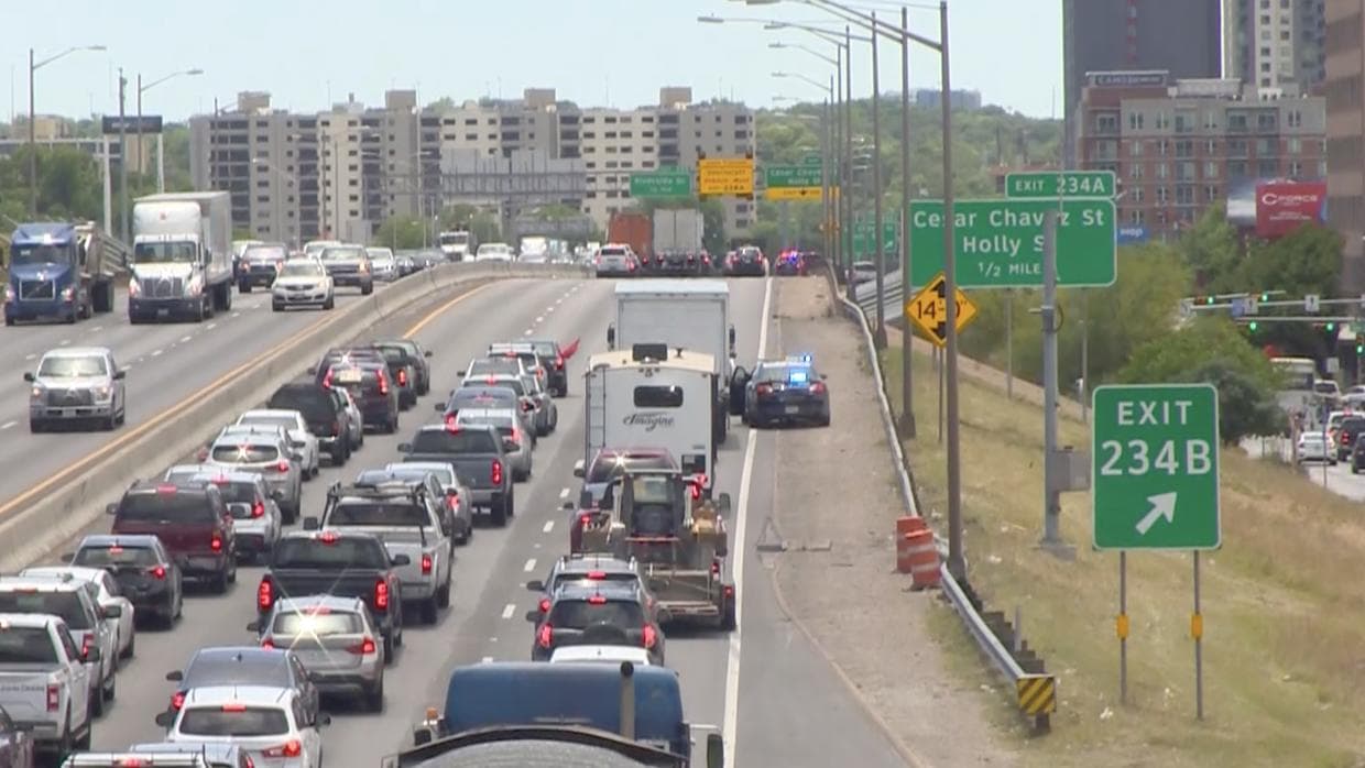 Los funcionarios del Departamento de Transporte de Texas organizarán una reunión pública para recopilar opiniones sobre su proyecto de la Interestatal 35.