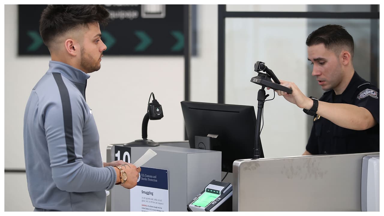 Abogado de inmigración responde dudas sobre permiso de viaje ESTA para cubanos