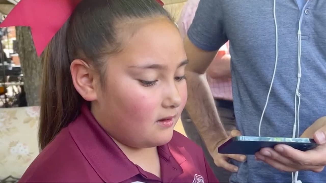 En video | Estudiantes que sobrevivieron narran la hora de terror dentro de su escuela.