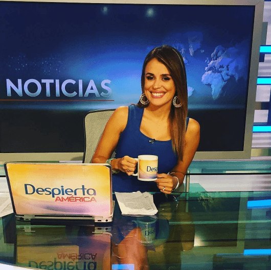 Carolina Sarassa nos acompañó en las noticias e
<b><a href="http://www.univision.com/shows/despierta-america/carolina-sarassa-demostro-que-puede-contar-mejores-chistes-que-ana-patricia-video">hizo gala de su buen humor</a></b> participando en el chiste de Ana Patricia.