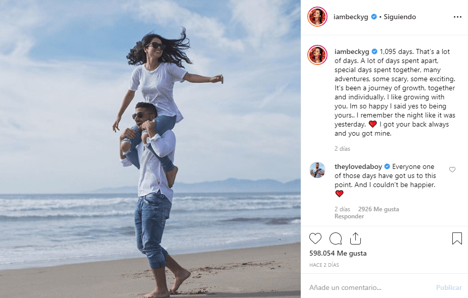 Todo surgió a partir de este mensaje, con el cual la intérprete felicitó a Sebastian por tres años de relación.