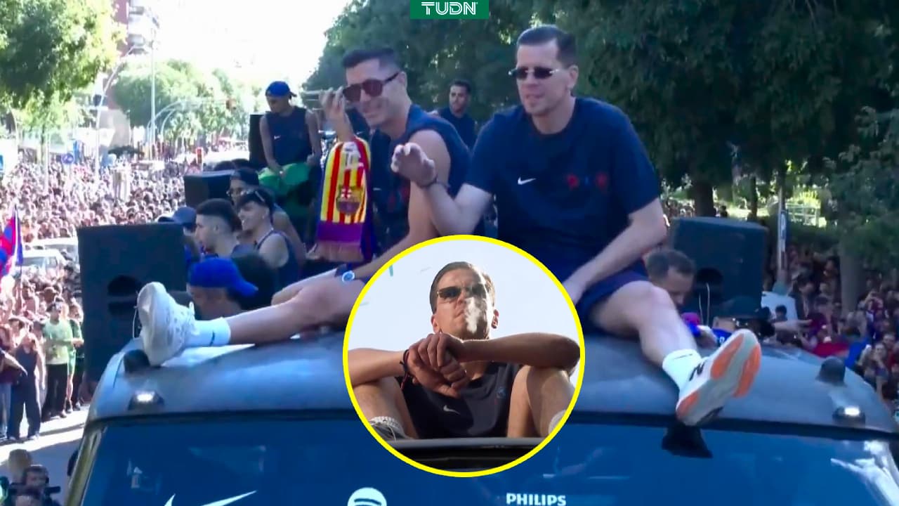 Szczęsny fuma y reparte cigarros en festejos del Barcelona por el título de LaLiga