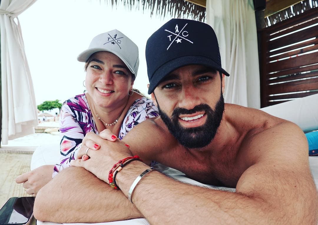 Aunque la conductora y el bailarín están comprometidos desde mayo de 2014 y han mantenido una sólida relación aún no han confirmado la fecha de su boda.