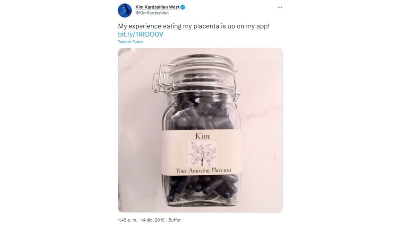 Kim Kardashian mostró sus cápsulas de placenta en Twitter