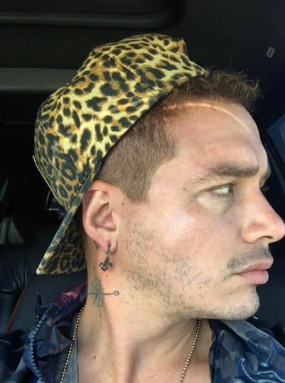 Esta pegajosa canción ya está dando la vuelta al mundo, y el colombiano ve cómo su carrera sigue despegando.