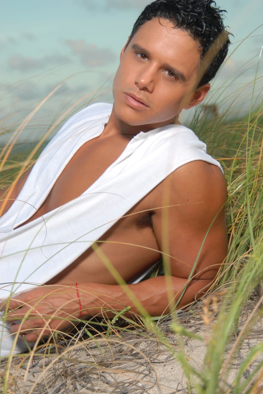 La telenovela 'Eva Luna', 'Mira quien Baila', sus segmentos en Despierta America y su libro 'Gordo a Galán', son ejemplo de su perseverancia y esfuerzo.