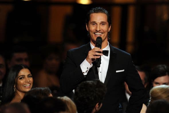 MATTHEW MCCONAUGHEY- Mientras fue estudiante de intercambio en Australia, este guapo actor no tuvo más remedio que lavar platos en un restaurante.