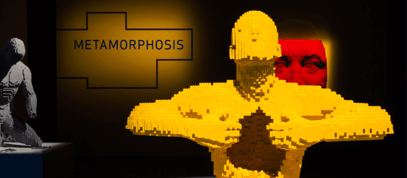 <b>Evento</b>: The Art of the Brick Raleigh: A LEGO® Art Exhibit
<br>
<b>Fechas</b>: Hasta el 31 de agosto
<br>
<b>Lugar</b>: 6240 Glenwood Ave. Raleigh, NC
<br>
<b>Sitio web</b>: 
<a href="https://theartofthebrickexpo.com/raleigh/">https://theartofthebrickexpo.com/raleigh/</a> 
<br>
<br>Esta exposición sumerge al visitante en el mundo de Nathan Sawaya, el artista LEGO más conocido del mundo, que ha utilizado más de un millón de ladrillos para esta exposición, creando más de 90 obras de arte que pueden hacer sonreír y reflexionar a adultos y niños.