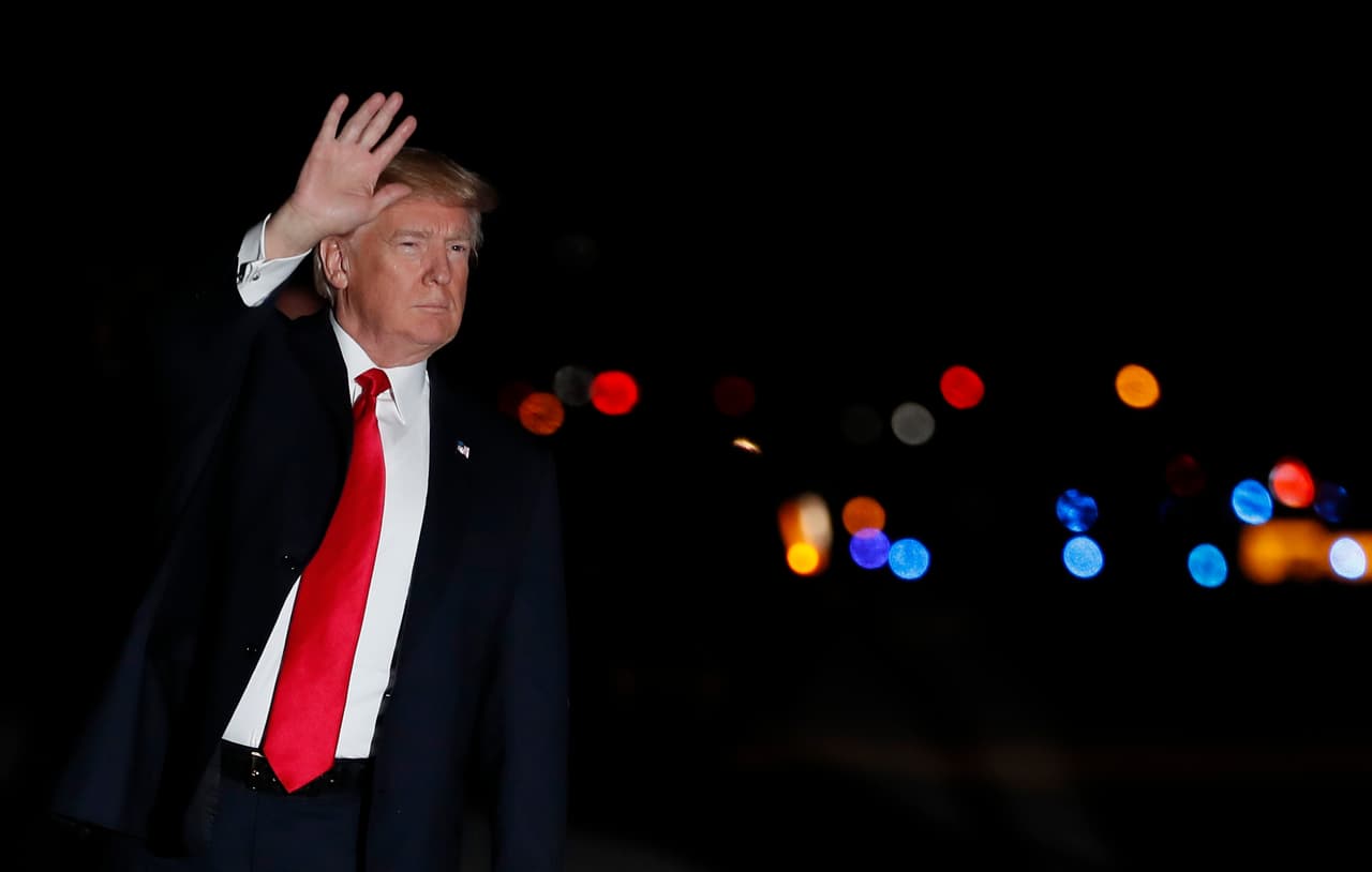 Trump asegura que las revelaciones del memo "lo reivindican totalmente", aunque en verdad no prueban su inocencia