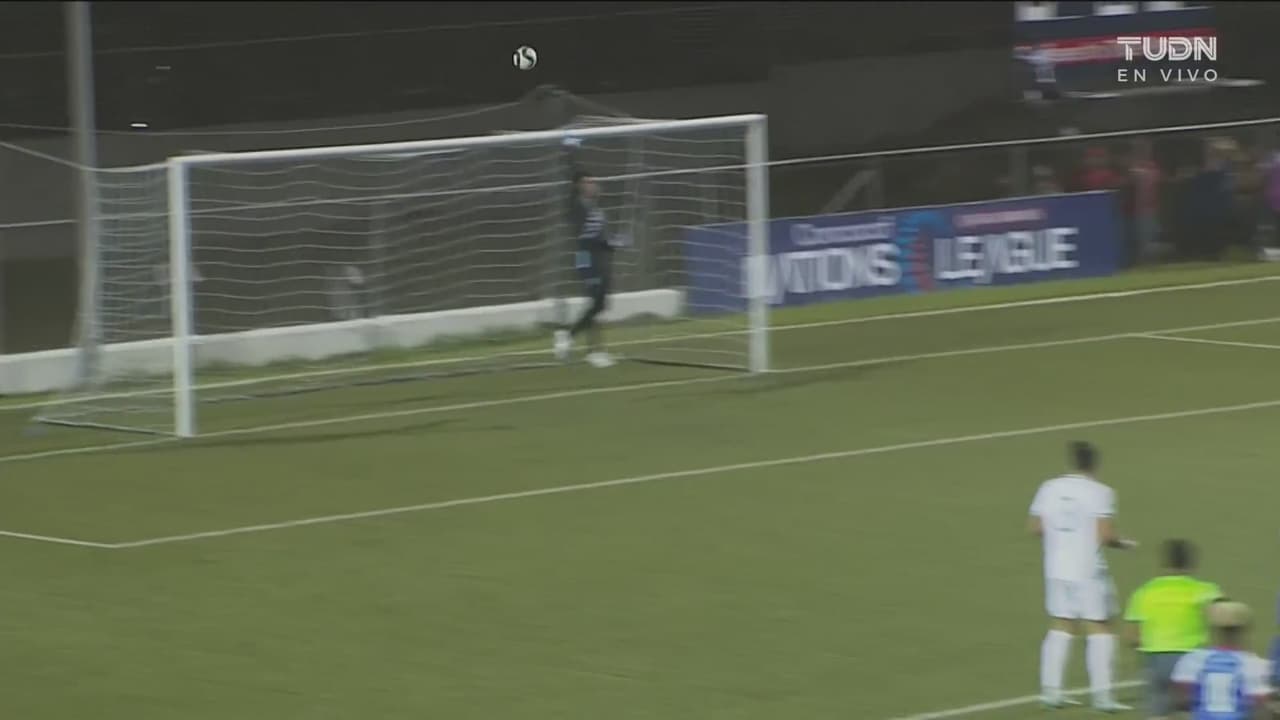 ¡Cerca la bala! Polanco le pega con fuerza en el primer intento de Belice