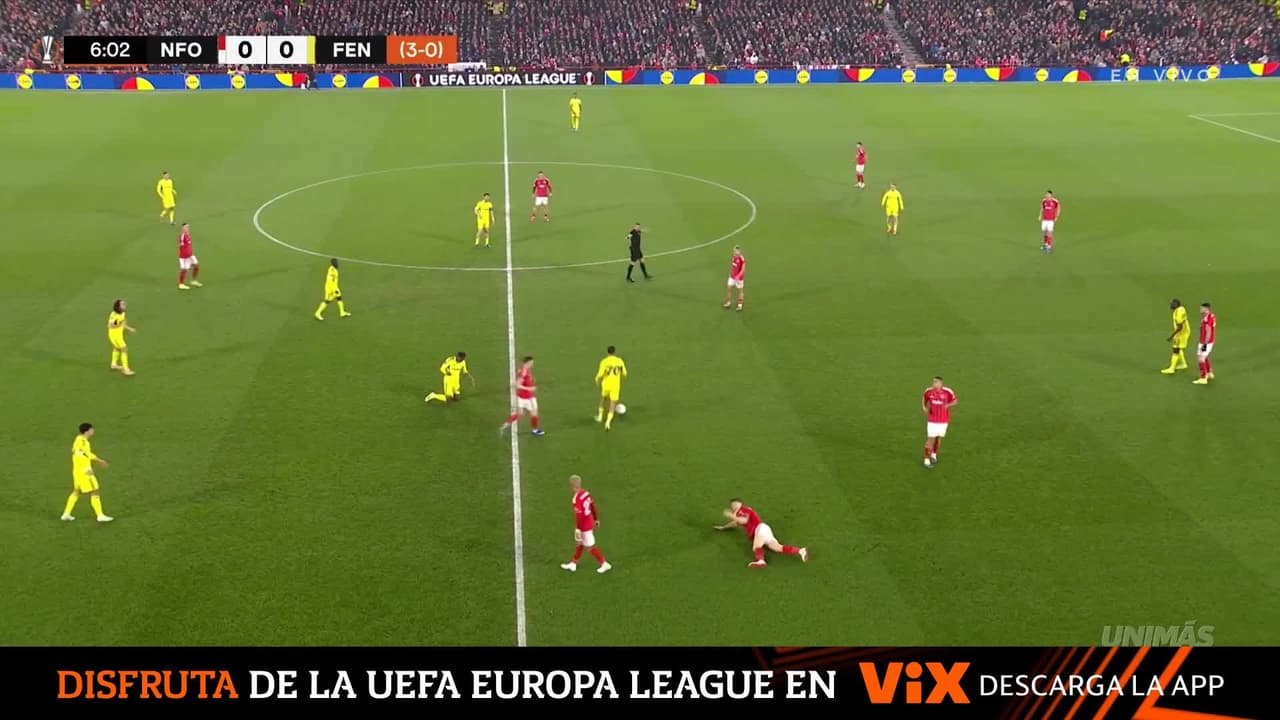 Yates sufre dedo dislocado tras falta en el Nottingham Forest vs Fenerbahçe