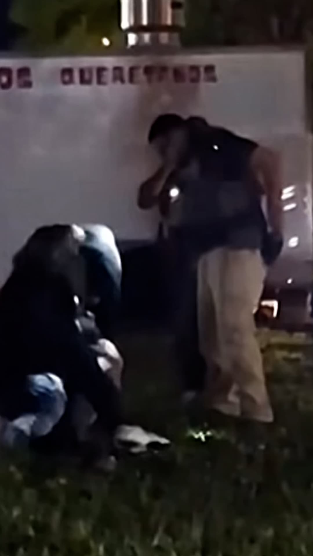 Golpiza, gas pimienta y amenazas durante operativo de ICE