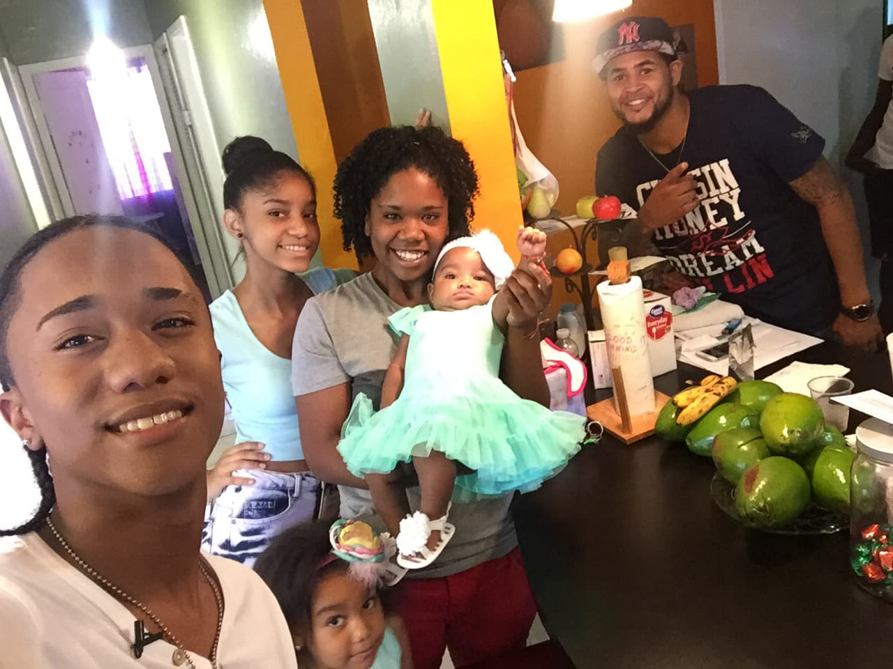 Para Aaron Bodden su familia lo es todo. En exclusiva, nos colamos en su casa y mirza lo que nos encontramos.