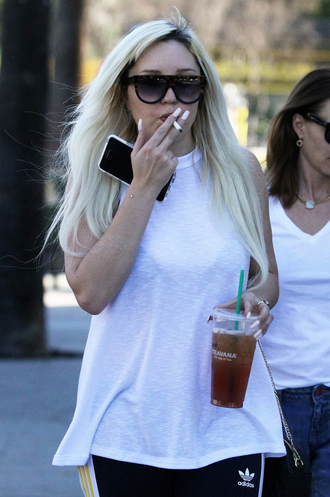 Como recordarás, tuvo problemas de adicciones y hasta problemas mentales.