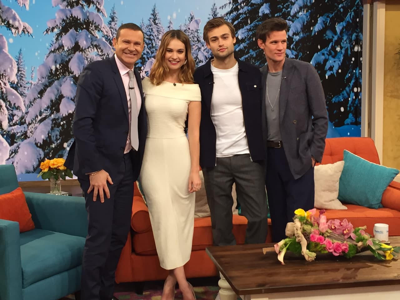 Alan Tacher les dio la bienvenida a nuestra casa y platicó con ellos.