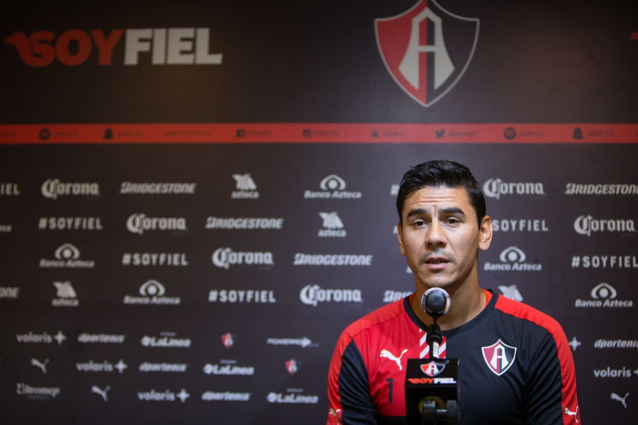 Oscar Ustari: "Trabajamos todos los días para tratar de mejorar"