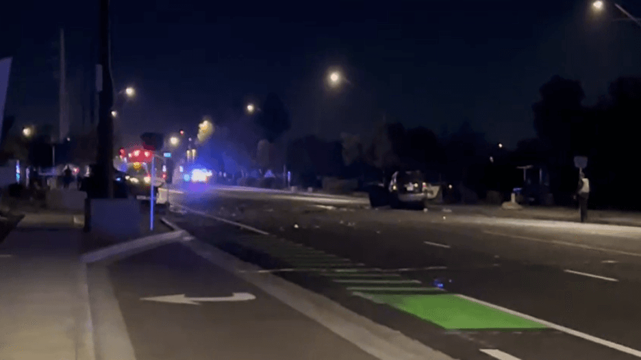 <b>La mujer, en tanto, fue trasladada a un hospital</b>, con heridas que ponen su vida en peligro.