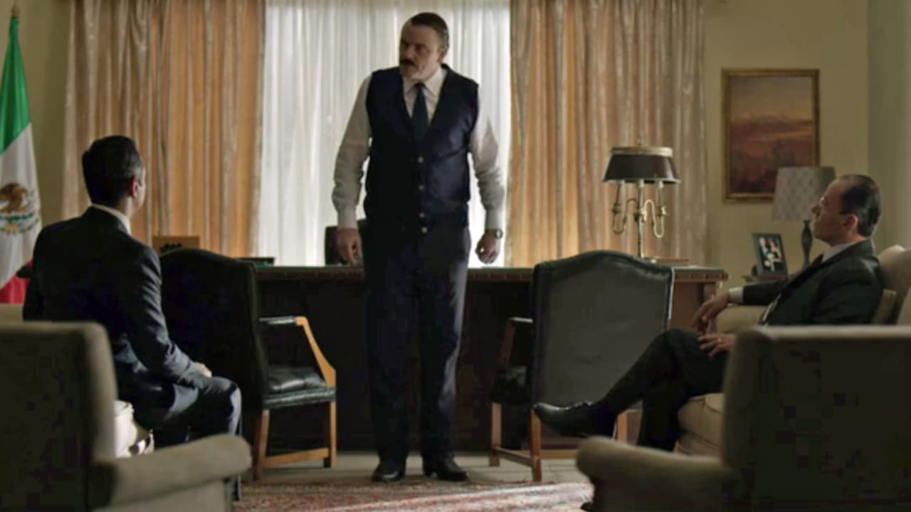 Con sus manipuladoras artimañas, ‘Don Sol’ logró que Felipe Alarcón repuntara en las encuestas, sin embargo, las declaraciones de Carlos Almada sobre un complot al más alto nivel de las esferas del poder contra Andrés Labrador, echarían por tierra sus esfuerzos.