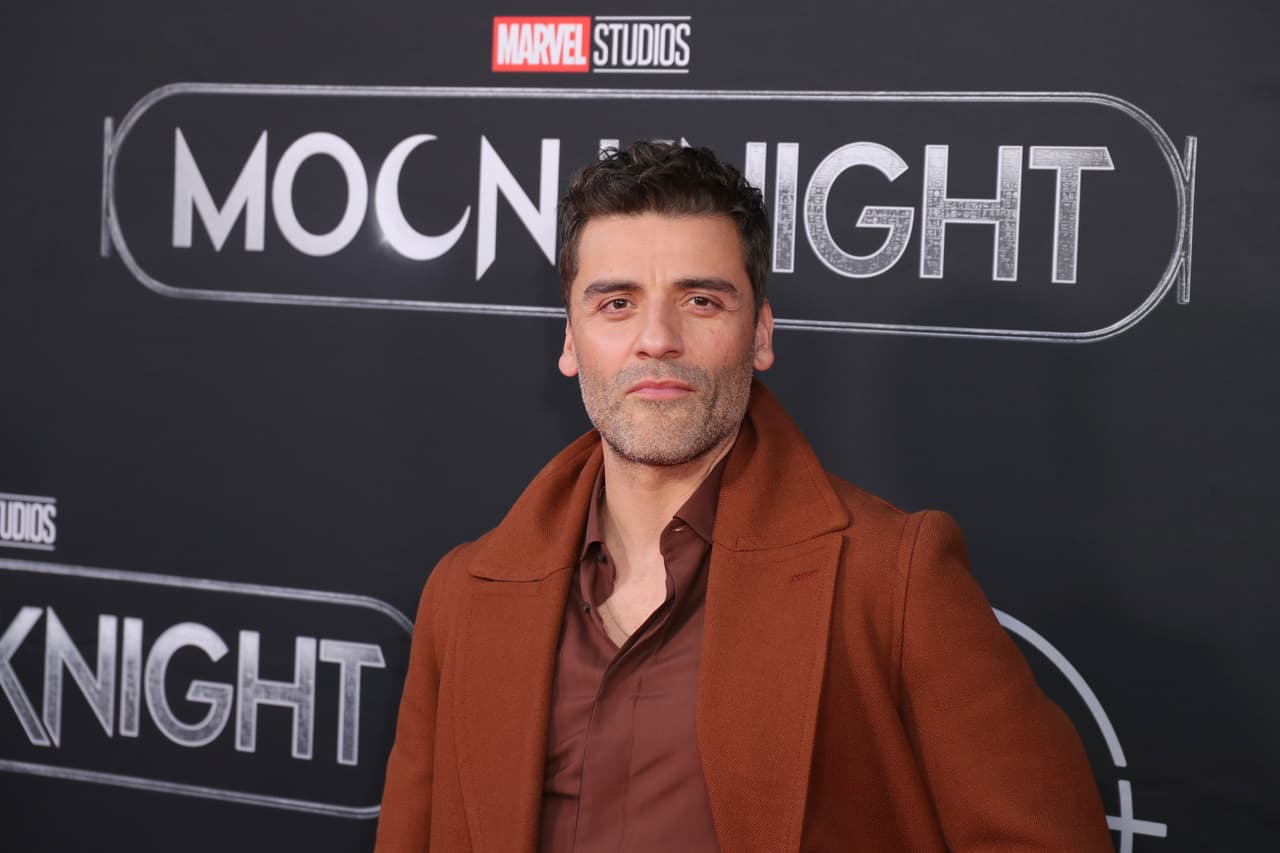 Oscar Isaac, de 43 años, ganó la aceptación del público con este personaje de dos personalidades el cual, según ha expresado, estuvo a punto de rechazar cuando se lo ofrecieron.