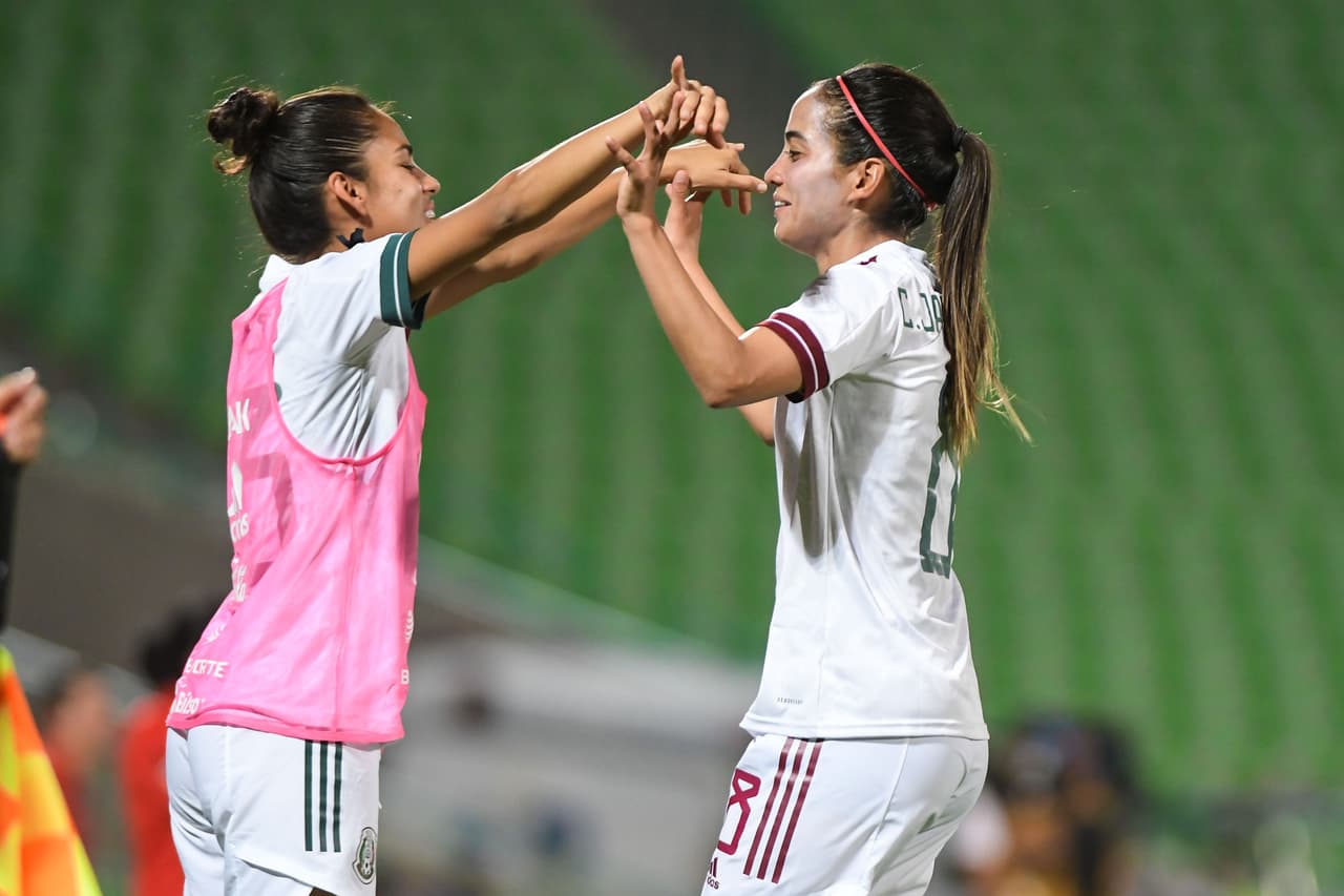 El Tricolor Femenil fue muy superior a Perú, a la que volverá a enfrentar el martes a puerta cerrada.