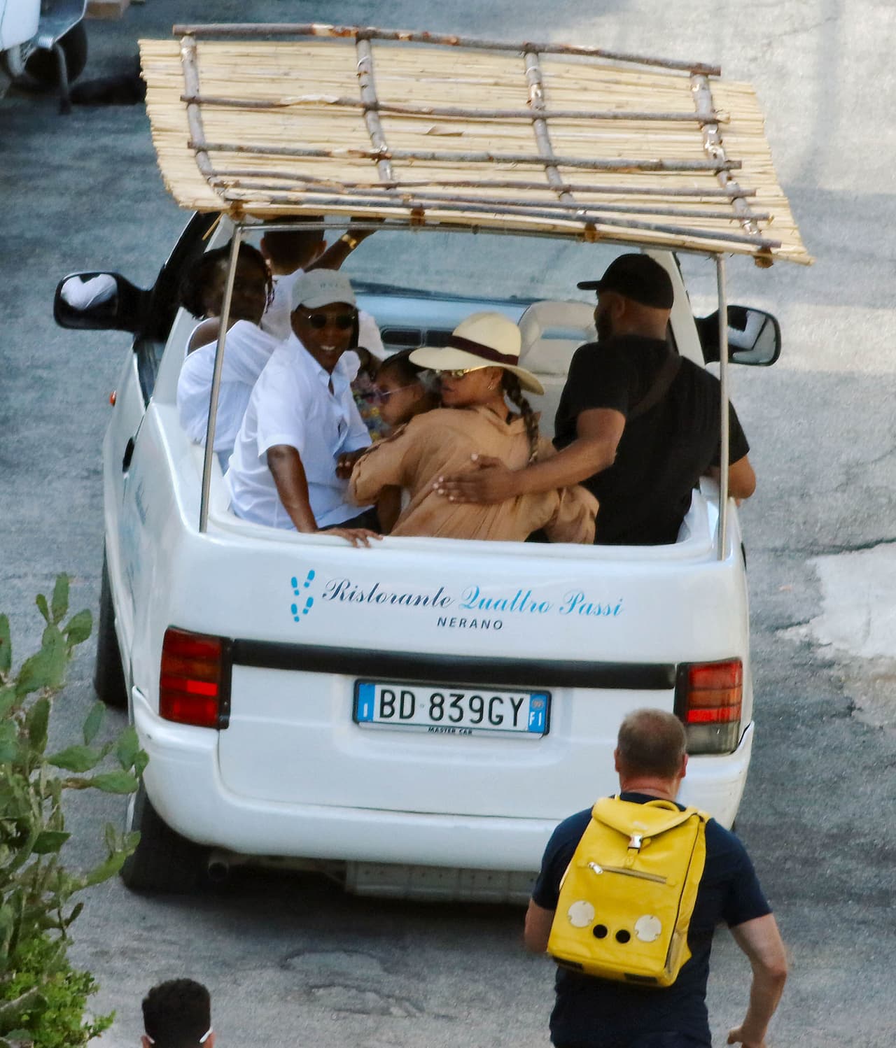 La sonrisa de Jay Z lo dice todo, la pasaron de maravilla.