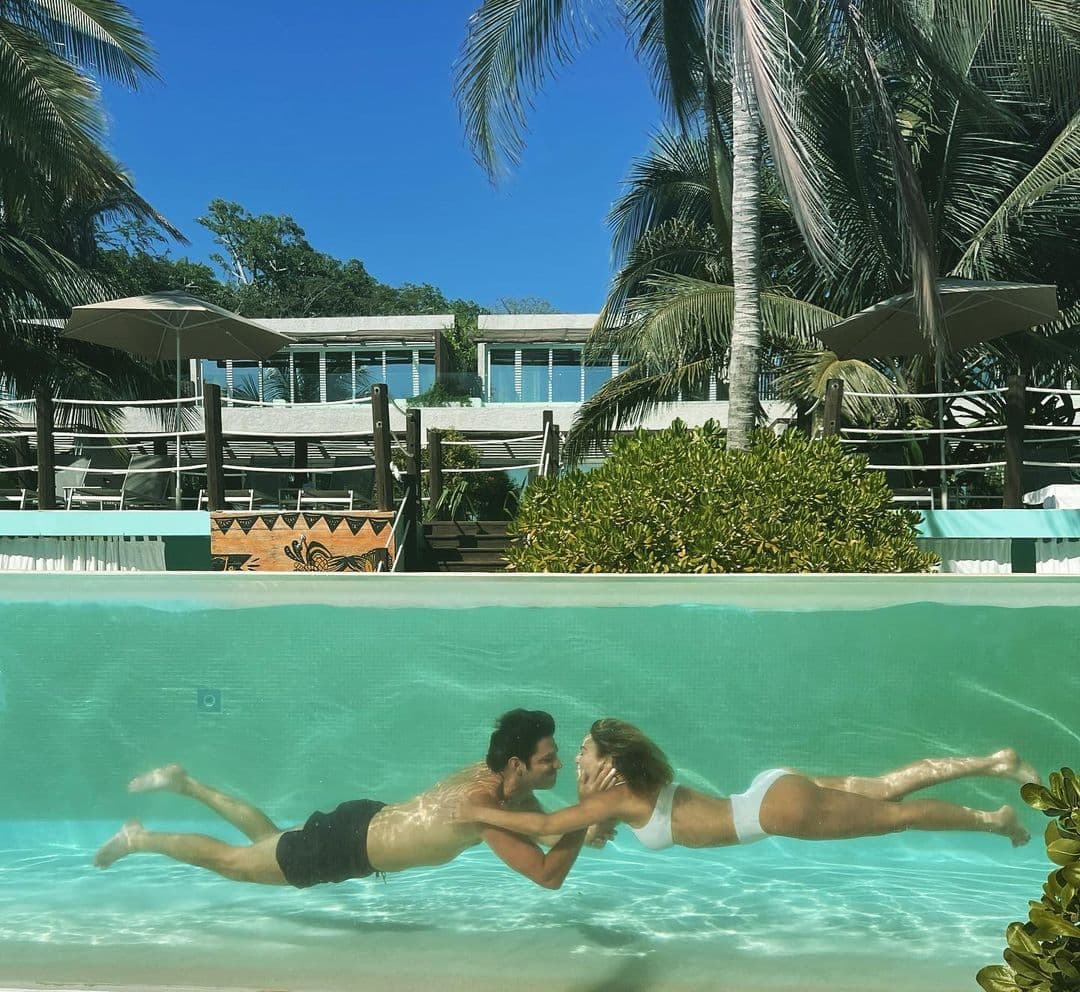 Al terminar los festejos, Mariana y su ahora esposo decidieron pasar su 
<b>luna de miel en Punta Mita, </b>en el paradisíaco sitio se han mostrado felices y disfrutando al máximo.