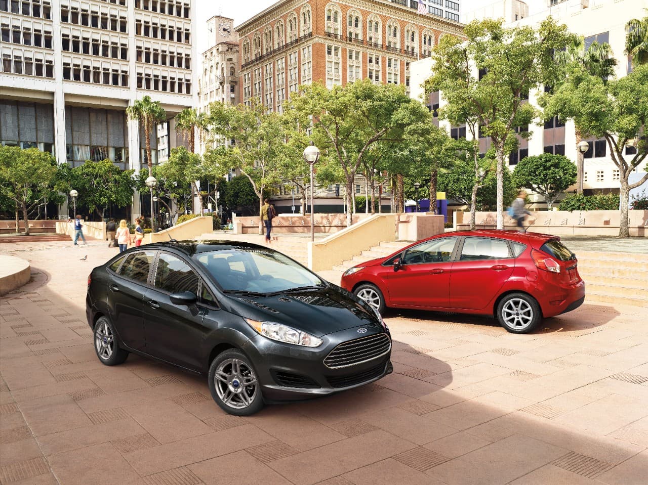 Modelo: 
<b>Ford Fiesta</b>
<br>Planta en la que se construye: Ford Cuautitlán
<br>Ventas totales en 2016: 48,807 unidades
<br>Precio inicial: 13,660 dólares
<br>Precio inicial + impuesto fronterizo del 20%: 
<b>16,392 dólares</b>