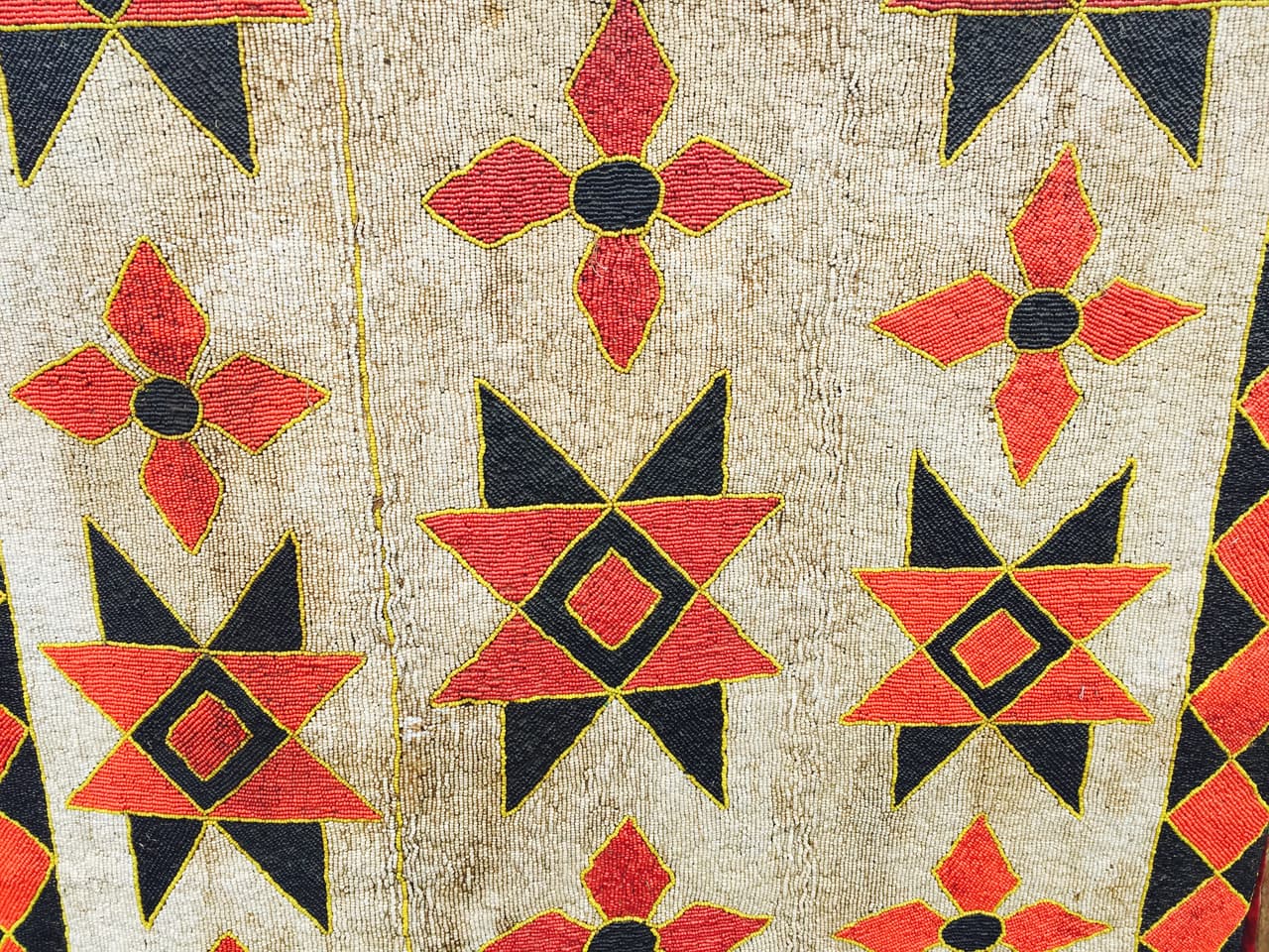 Un tejido hecho a mano en Camerún implica meses de trabajo.