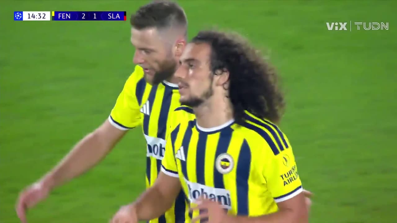 ¡Error garrafal de Guendouzi y Provod no perdona! Slavia Praga descuenta
