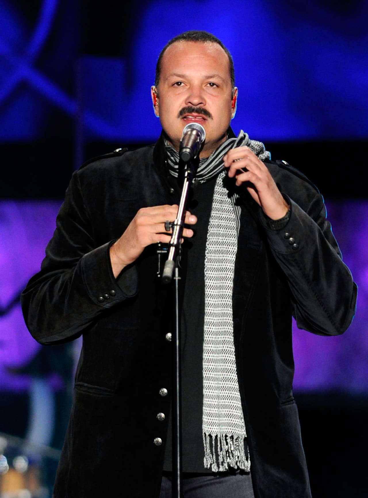 Pepe Aguilar logró una nominación con su disco 'MTV Unplugged' en la categoría Álbum del Año.