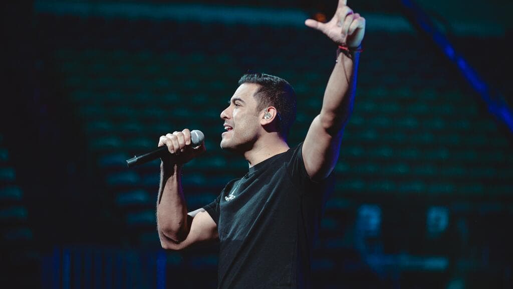 Carlos Rivera es uno de los nominados entre las nuevas categorías de Premio Lo Nuestro 2023. Así se dejó ver en los ensayos.