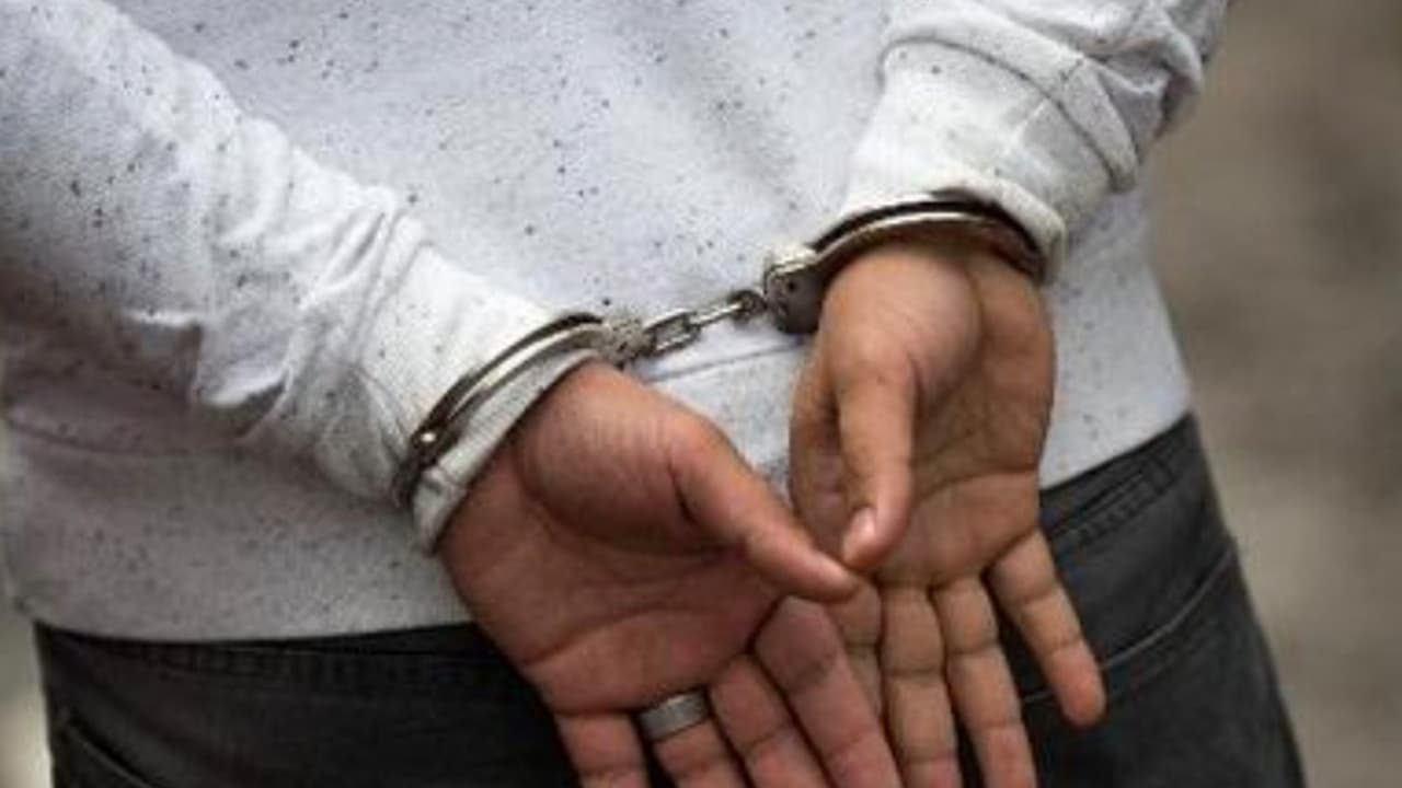 Después de realizar al examen de sobriedad, se determinó que López conducía bajo los efectos del alcohol.