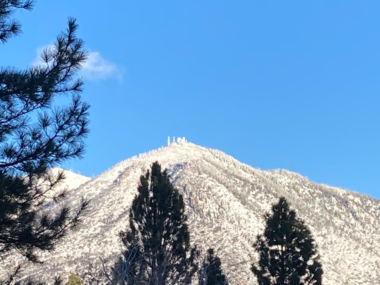 <a href="https://www.univision.com/temas/flagstaff">Flagstaff</a> es una ciudad del estado de Arizona que está rodeada por montañas, desierto y pinos forestales.
