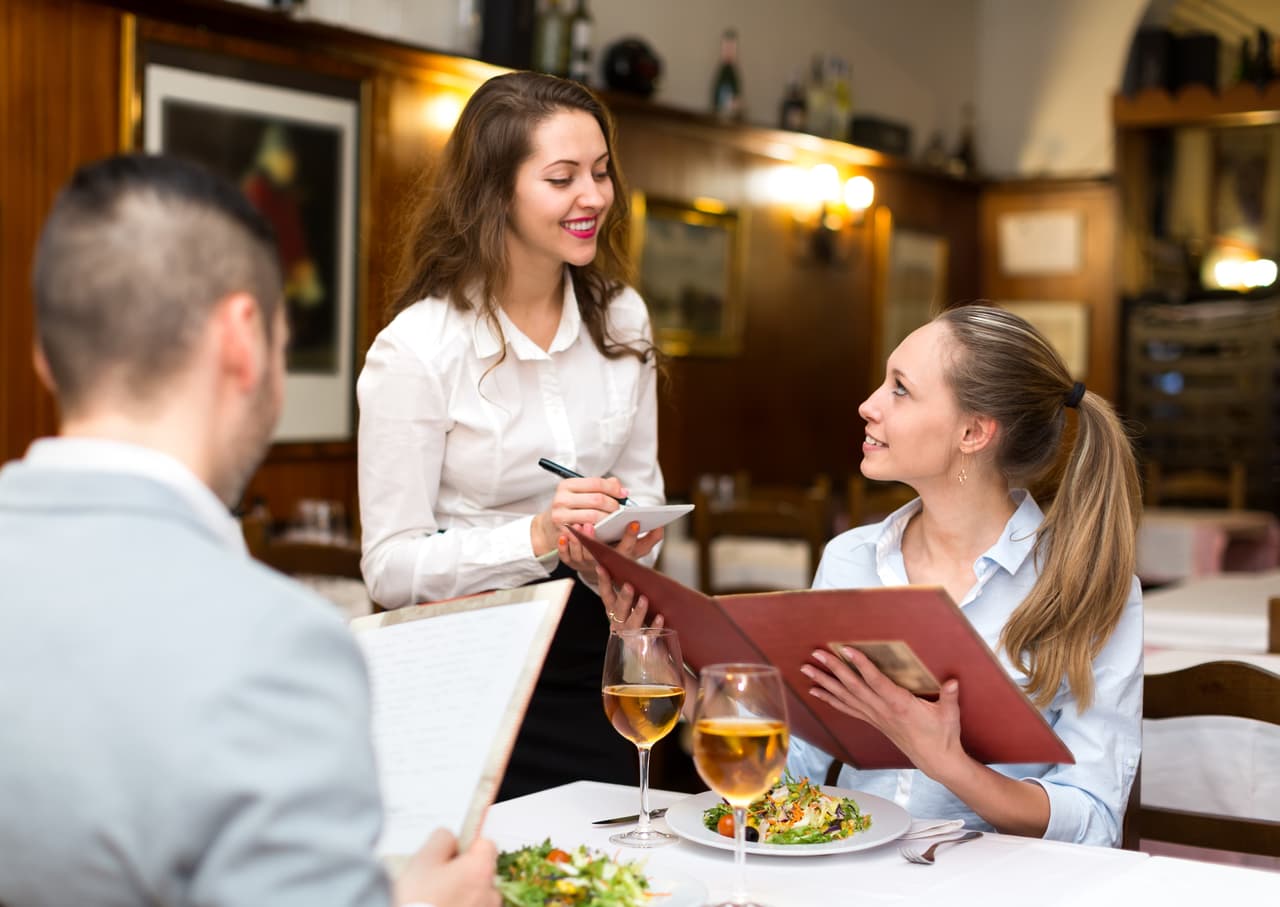 Además, suele decirse que entre los comensales más bien recibidos en los restaurantes se encuentran los del signo Tauro porque no escatiman. Si van a comer, es a comer bien, no a escatimar.